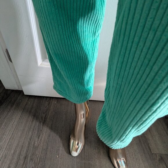 Levis corduroy - Picture 4 of 12